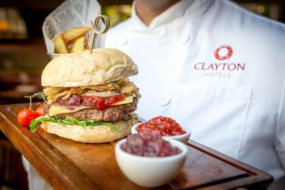 Clayton Hotel, Manchester Airport Hotel 4*